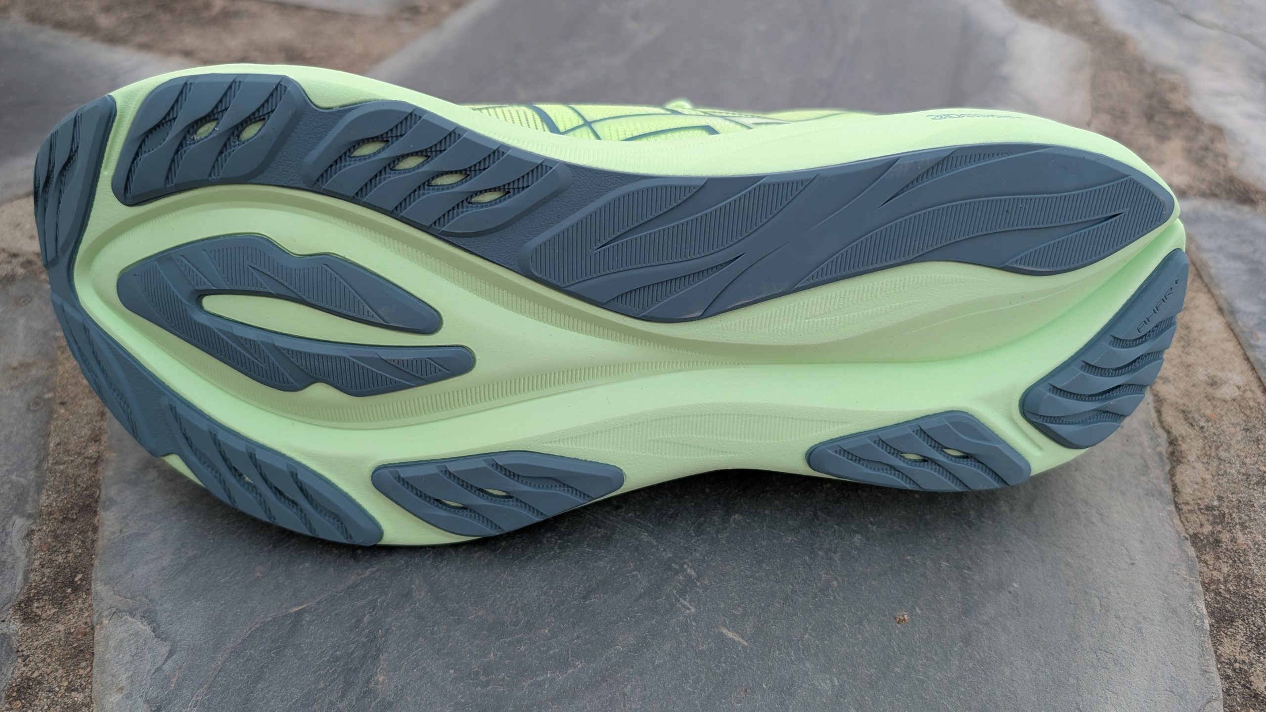 ASICS GT-2000 15 Pormenor